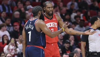 在与快船的交易谈判中，詹姆斯·哈登曾考虑重返火箭